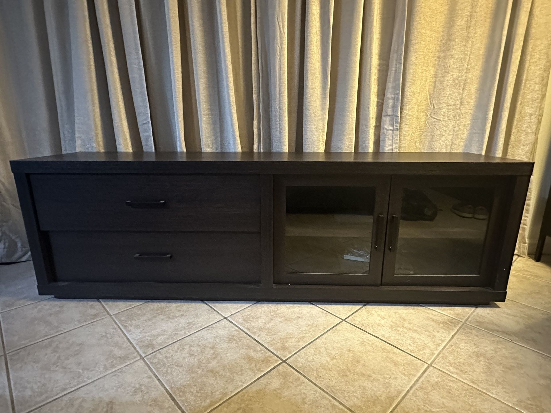 TV Stand for TV's up to 80"