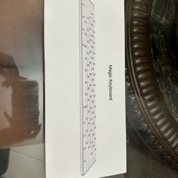 Magic Keyboard 