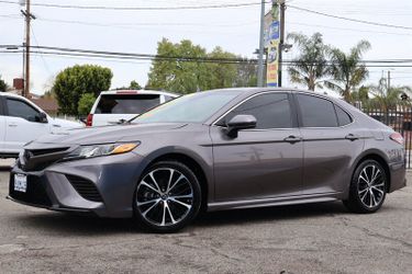 2018 Toyota Camry SE