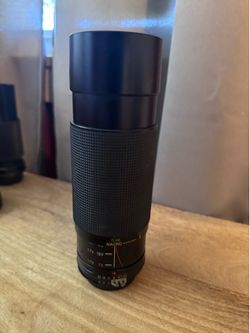Vivitar 75-300mm f/5.6 telephoto lens