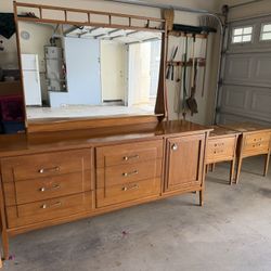 Mid Century Bedroom Set. Dresser, Mirror, Headboard, Nightstands. “Heywood Wakefield .”