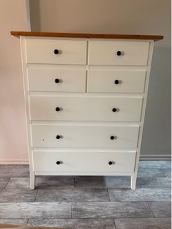 White Talk dresser