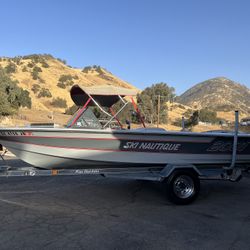 1985 Correct Craft Ski Nautique 2001 Ski Boat