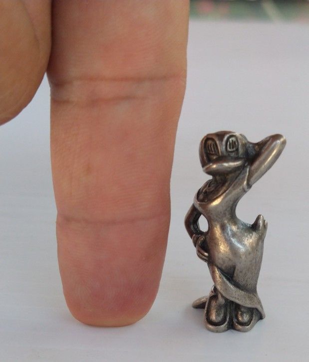 Vintage Walt Disney pewter figurine