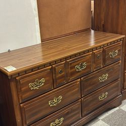 Styline Ferdinand 7 Drawer Dresser