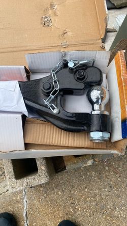 Pin tile hitch