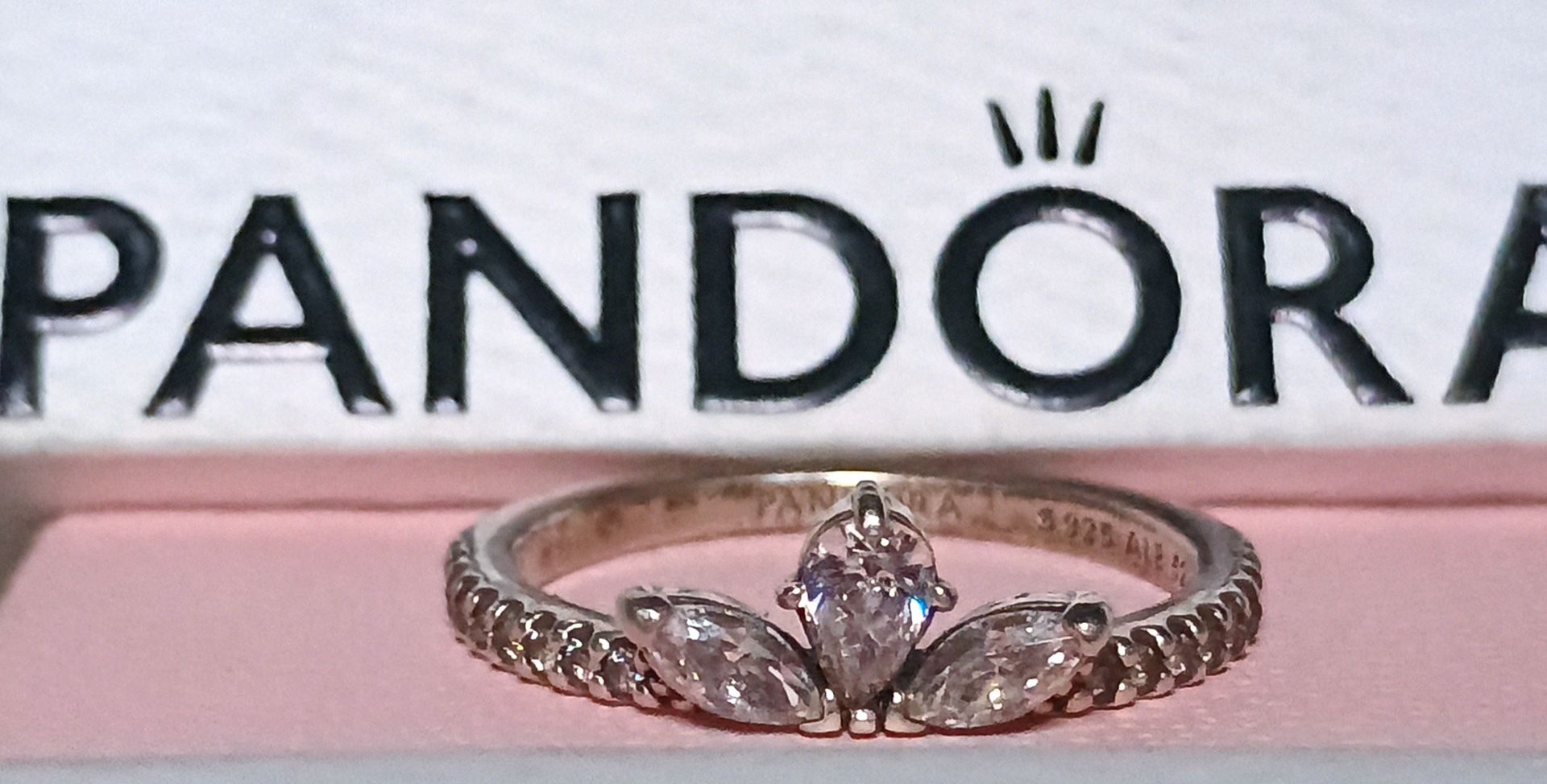 Pandora Tiara Ring Set