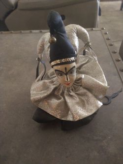 Brinn's collectible edition porcelain jester music box doll