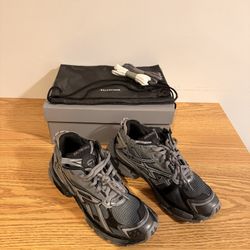 Balenciaga Runner BLACK