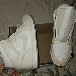 AIR JORDAN 1 MID SE MEN SHOES NEW