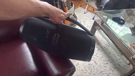Jbl boombox 3