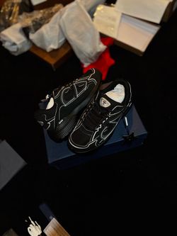 Black Dior B30 (9M)