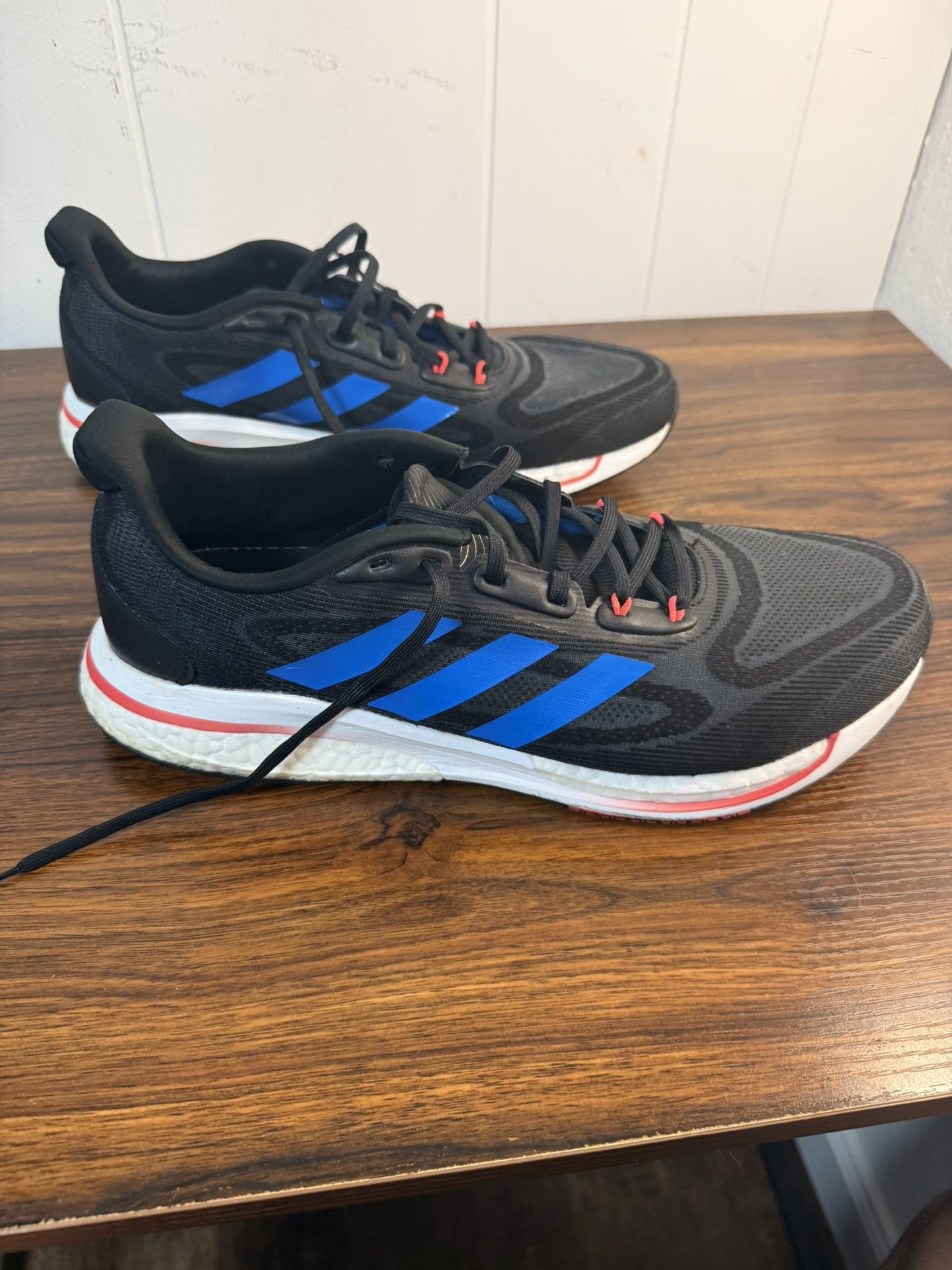 Men’s Adidas Size 10.5 Supernova+