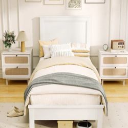 Twin Size Wooden Bed Frame with Headboard and Slat Support-White - Color: White - Size: Twin Size