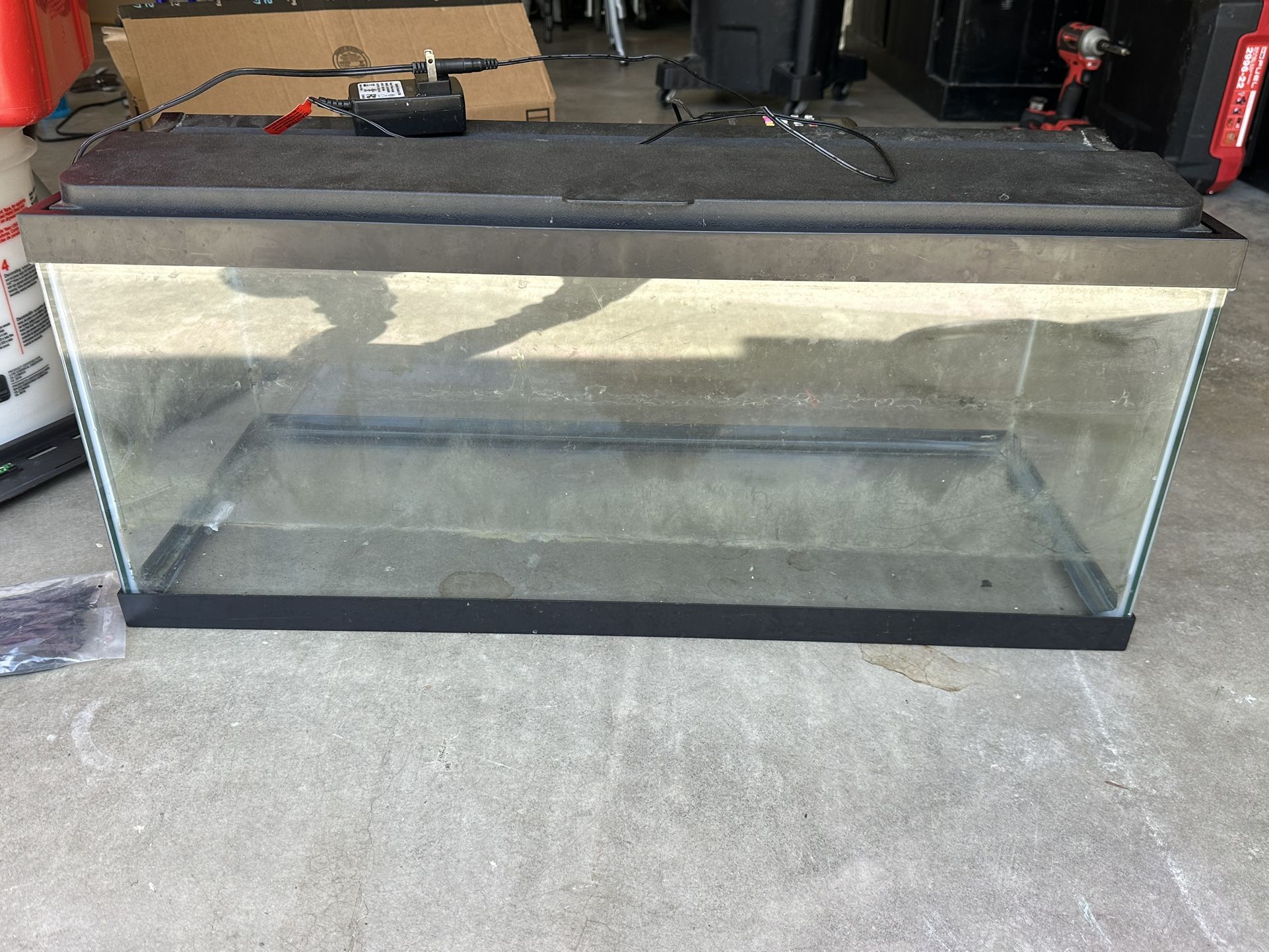 Fish Tank 20gal Long 