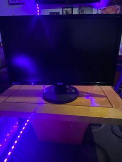 Wide view monitor 27”