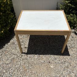 Kids Table