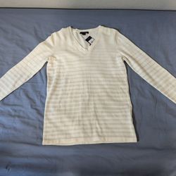 New Women's Sweater Size S/P