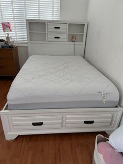 Full Size Bed With Drawers For Storage