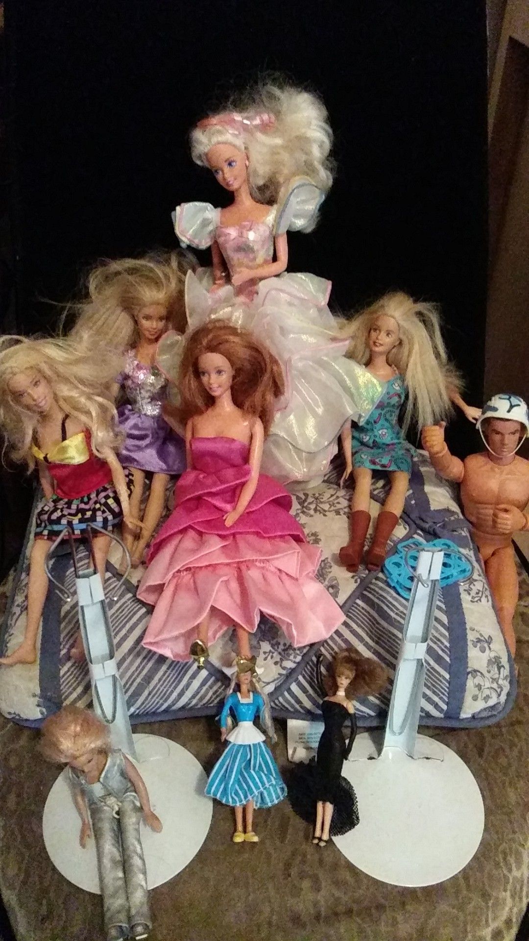 9 Barbies