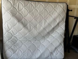 King size mattress and rails