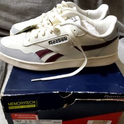 Old School Rebok. Please Read Description Box 