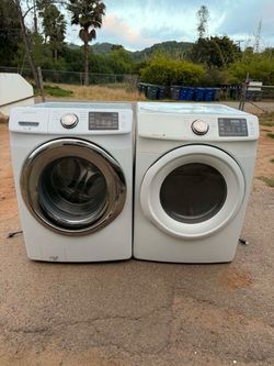 Samsung washer and dryer laundry set