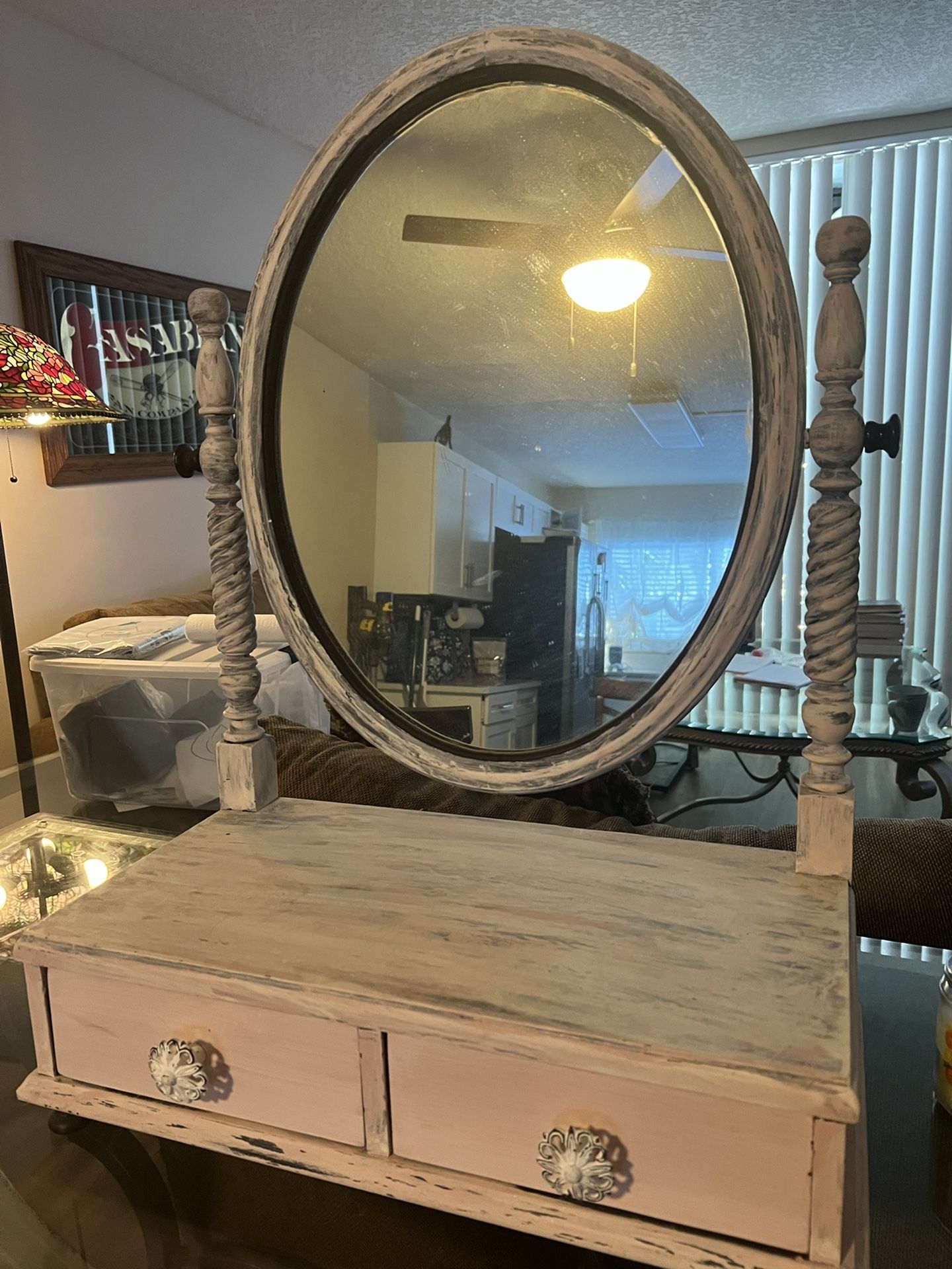 Beautiful Makeup Mirror With Drawers