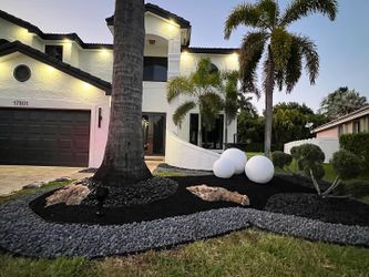 Spheres For Sale…. Esferas De Cemento
