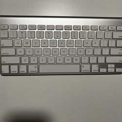 Original Apple Magic Keyboard 