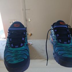 Brand New Air Max  Size 9 