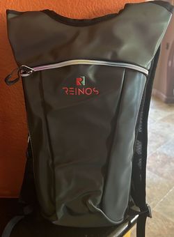 New Black REINOS Hydration Backpack Pack with 2L Water Bladder 
