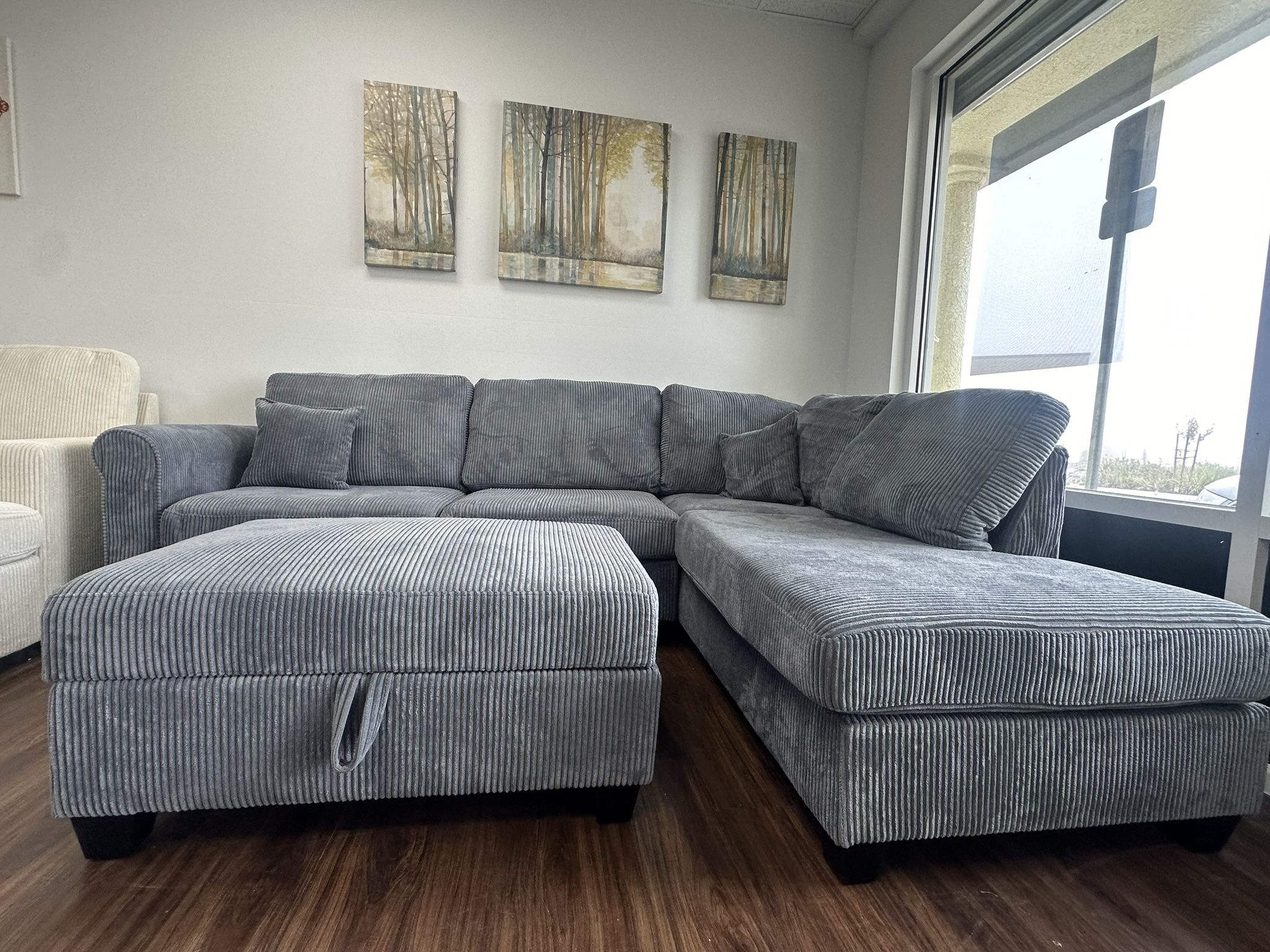 Gray Sectional Sofa & Ottoman