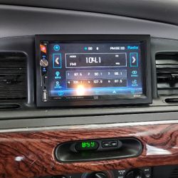 Dual 7' Touchscreen Bluetooth Stereo 