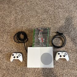 Xbox One S - 2 Controllers - 15+ Games
