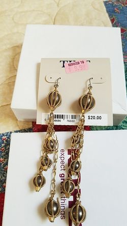 Ladies earrings
