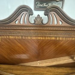 Queen Size Bedroom Set