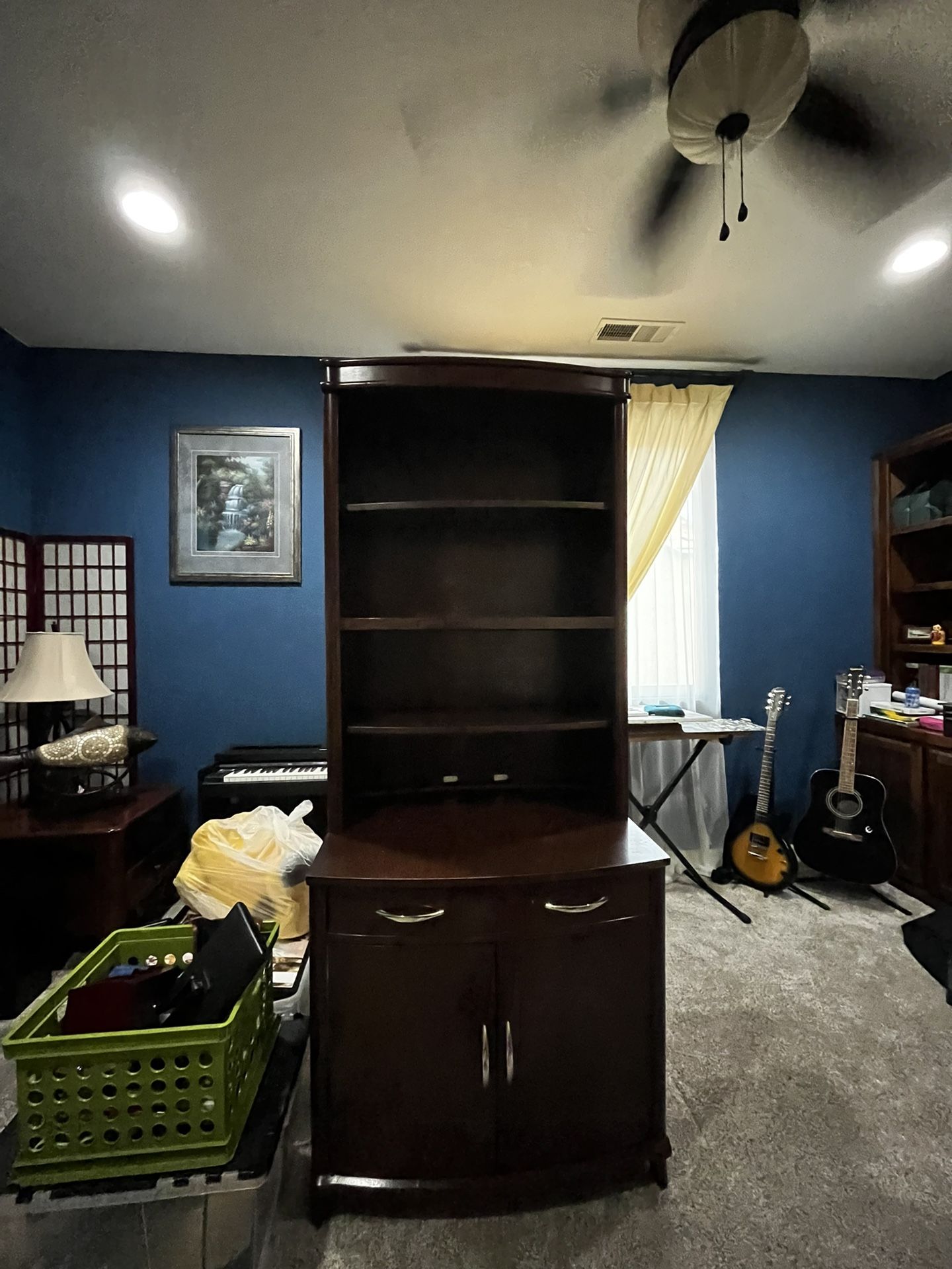 Cabinet With Shelf