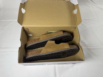 khombu sandals