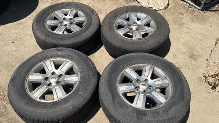 Ford Explorer 16 Inch aluminum Rims And Old Tires. 5 On 4.5 Lugs fits Ranger, Mazda, And Toyota trucks