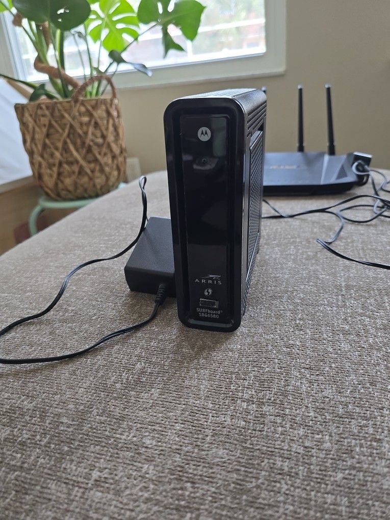 Arris Surfboard Cable Modem