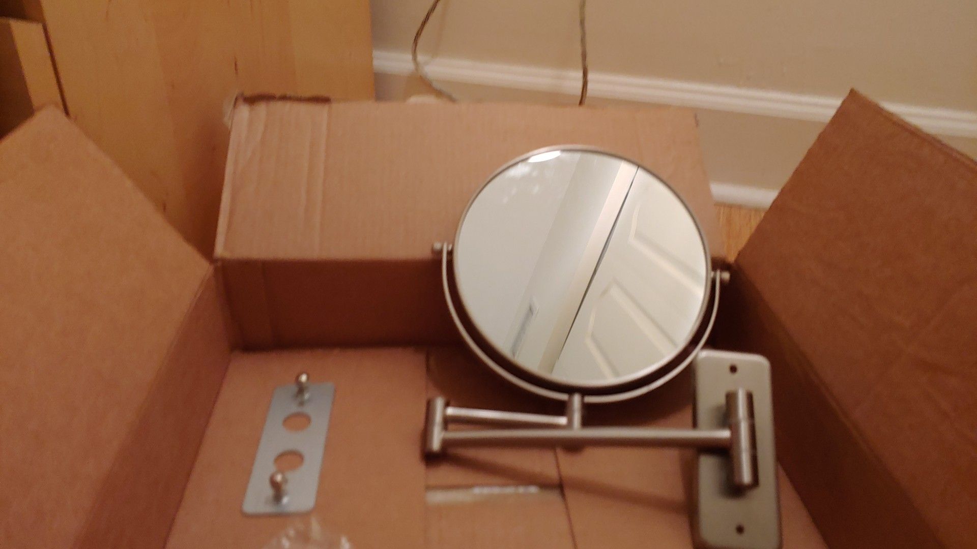 7in 10x wall mount mirror. Like new!