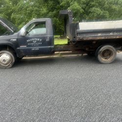 2004 Ford f550 103,000 miles