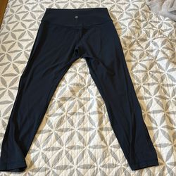 Women’s black lululemon leggings