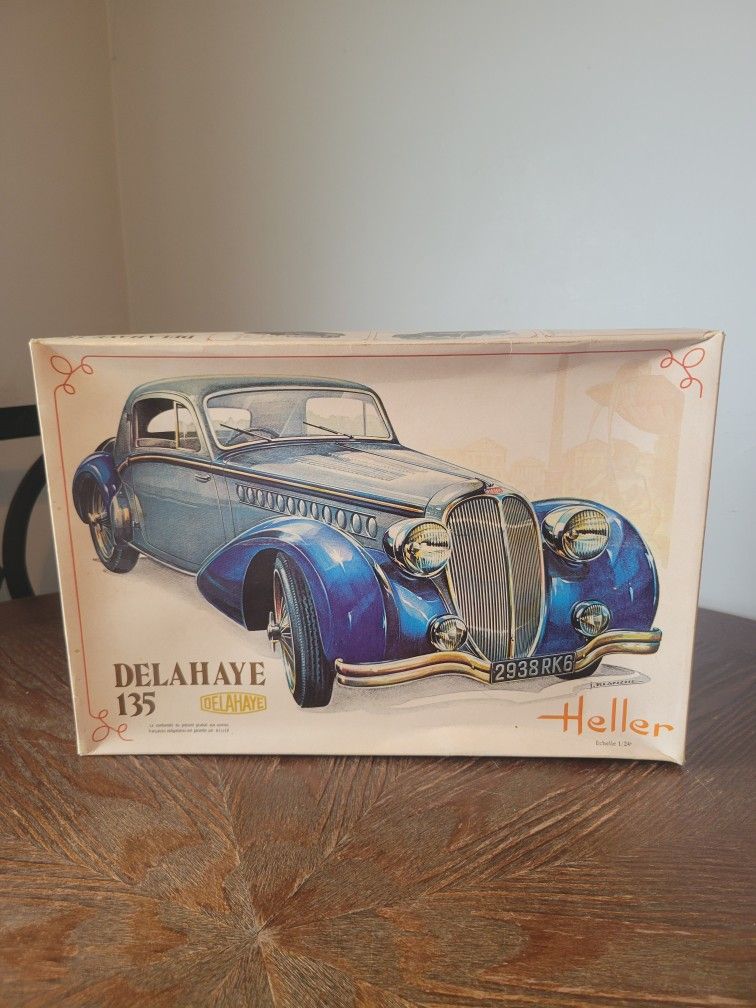 Heller #707 Delahaye 135 1/24 Scale Model Kit 