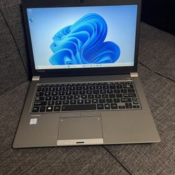 Toshiba 13” Portege Z30-C1320 Intel Core i7-6600U 2.6GHz 16GB RAM 256GB SSD W11 Pro