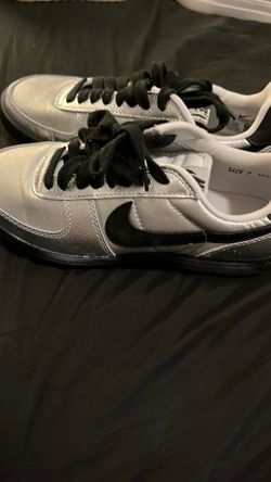 Nike women size 7