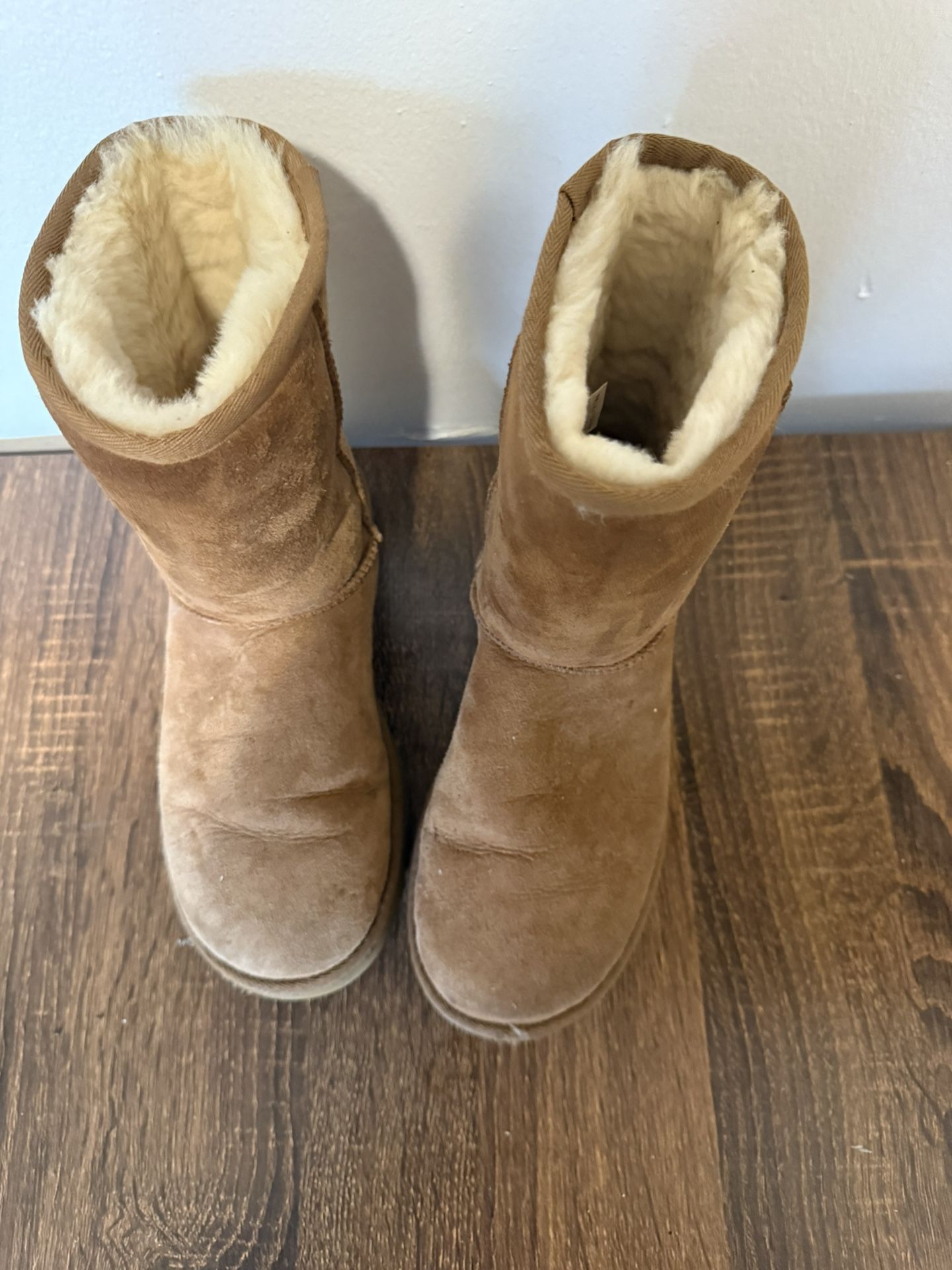 UGG Classic Short II Boot for Women / Size 6