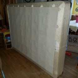 Free Queen Size Mattress 