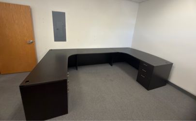 Oversized Cherryman U-Shaped Desk